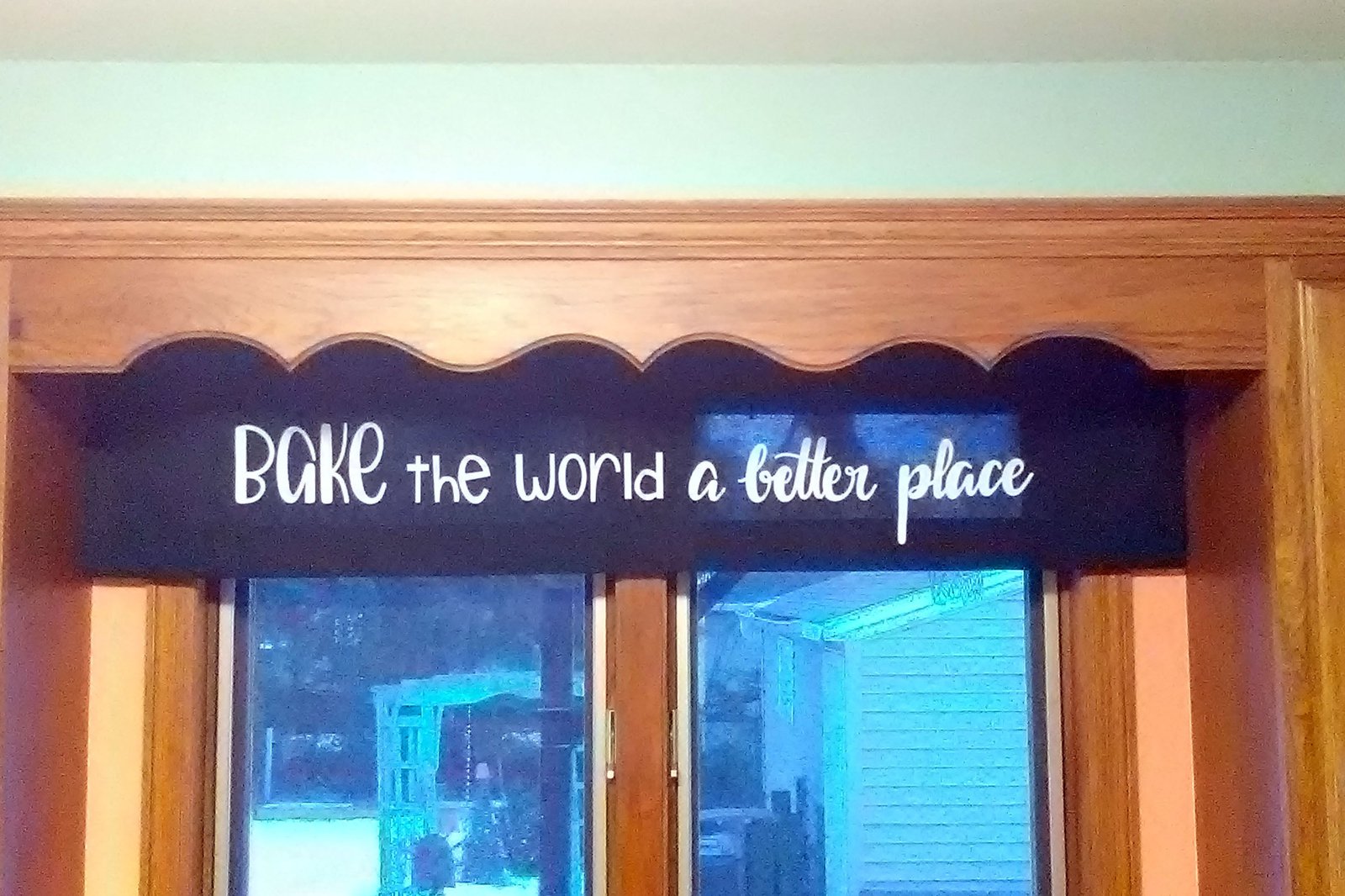 Kitchen Refresh: New Valance using Cricut Iron-On