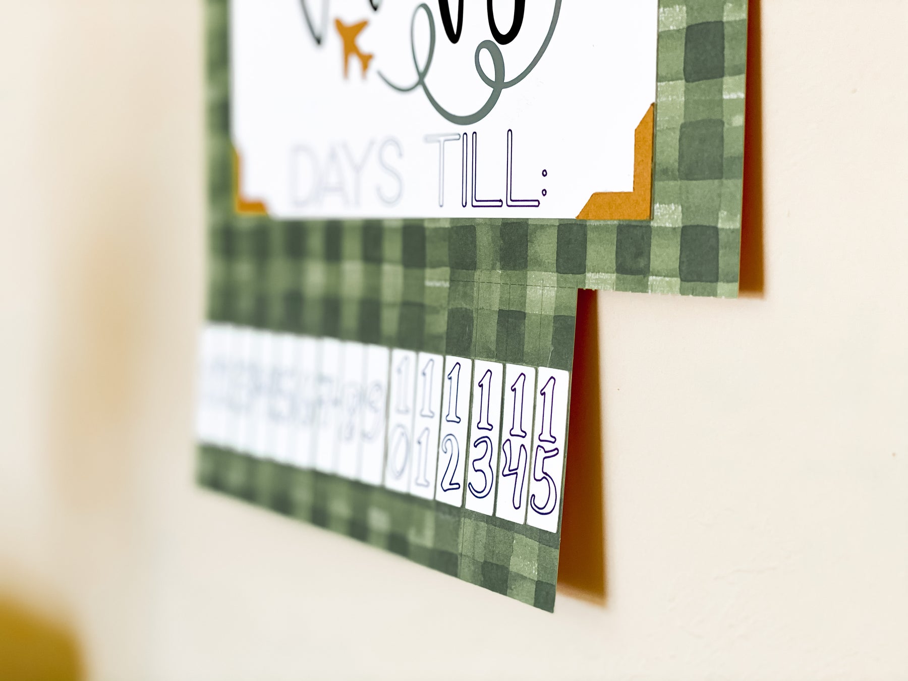 Cricut DIY Project: Vacation Countdown Calendar