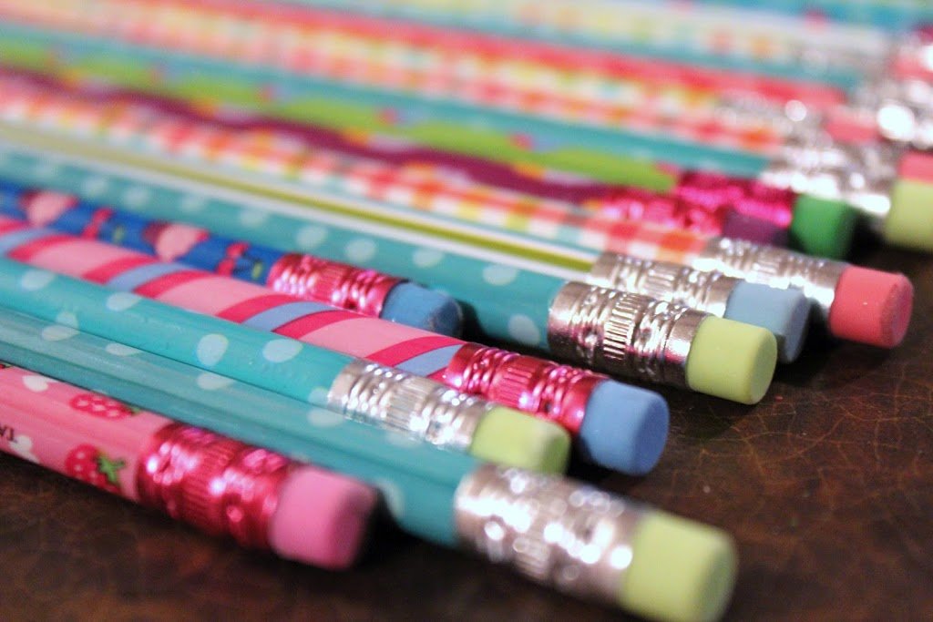 DIY Back-To-School Personalized Pencil Vase