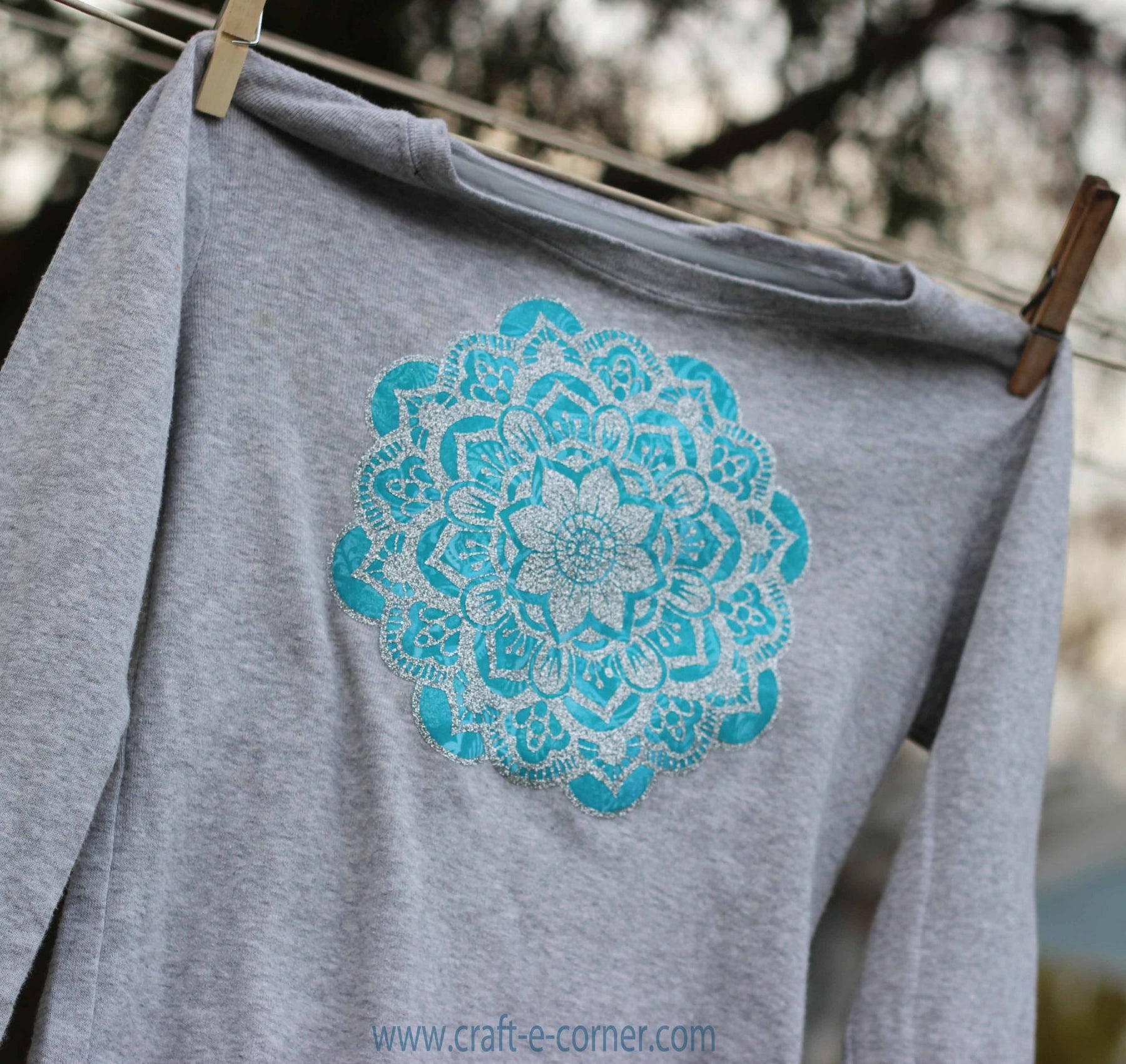 Glitter Heat Transfer Vinyl DIY Using Silhouette Cameo