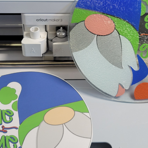 for Aligning Multiple Layers of Vinyl // Cricut Tip & Trick