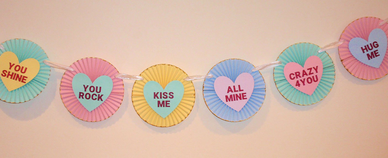 Valentine's Day Paper Rosette Banner Using Cricut