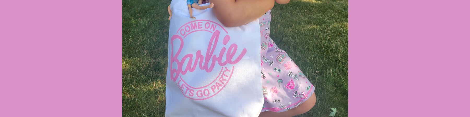 How to Faux Screen Print with Cricut Vinyl // Barbie Bag Tutorial