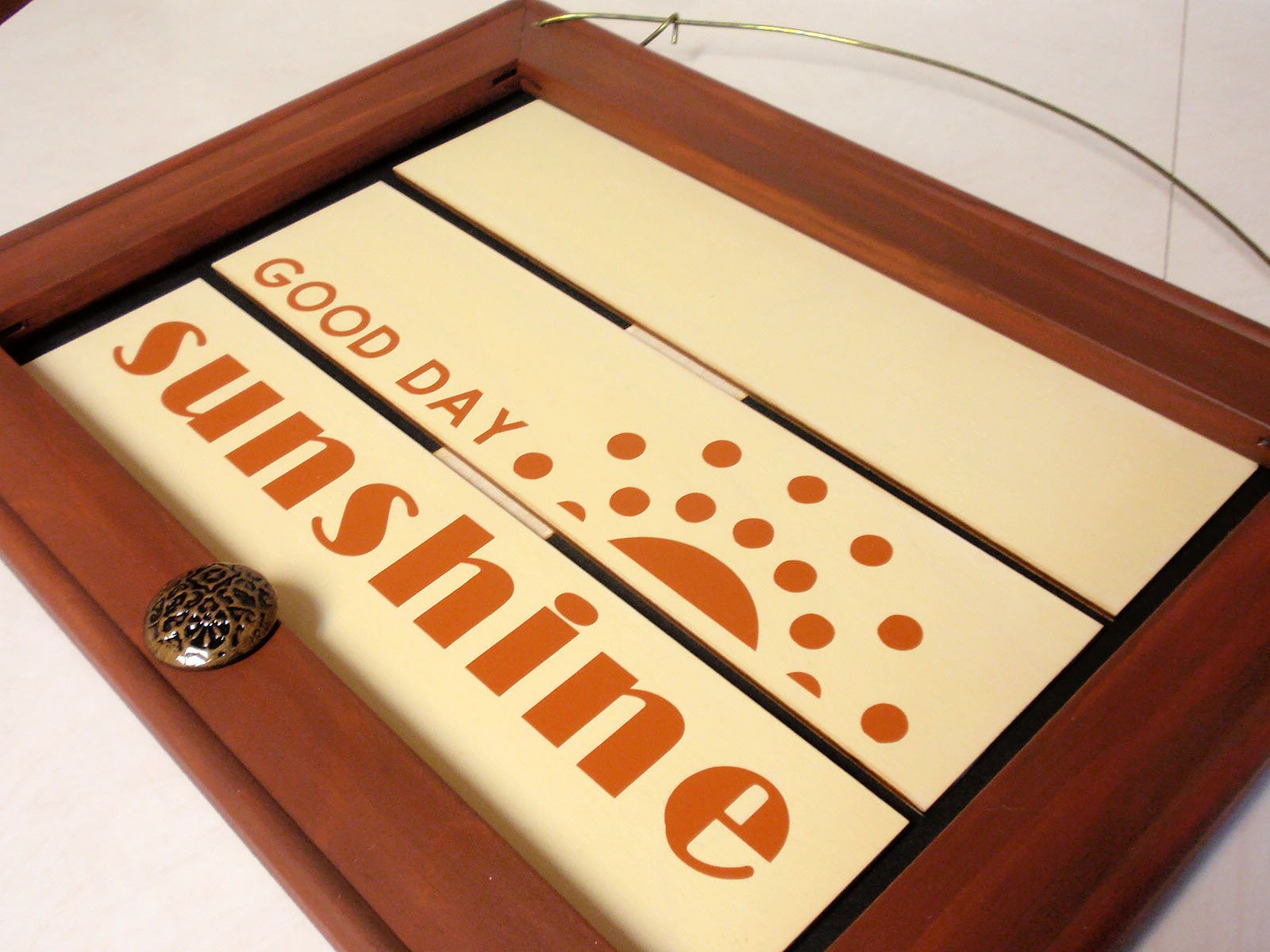 Good Day Sunshine Pallet Sign with Cricut Vinyl