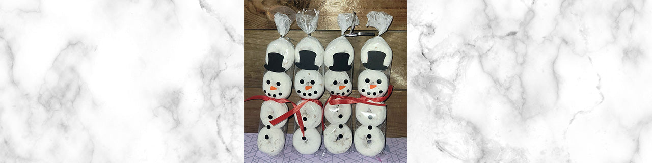 Easy Snowman Party Treat Favors Using Cricut Vinyl