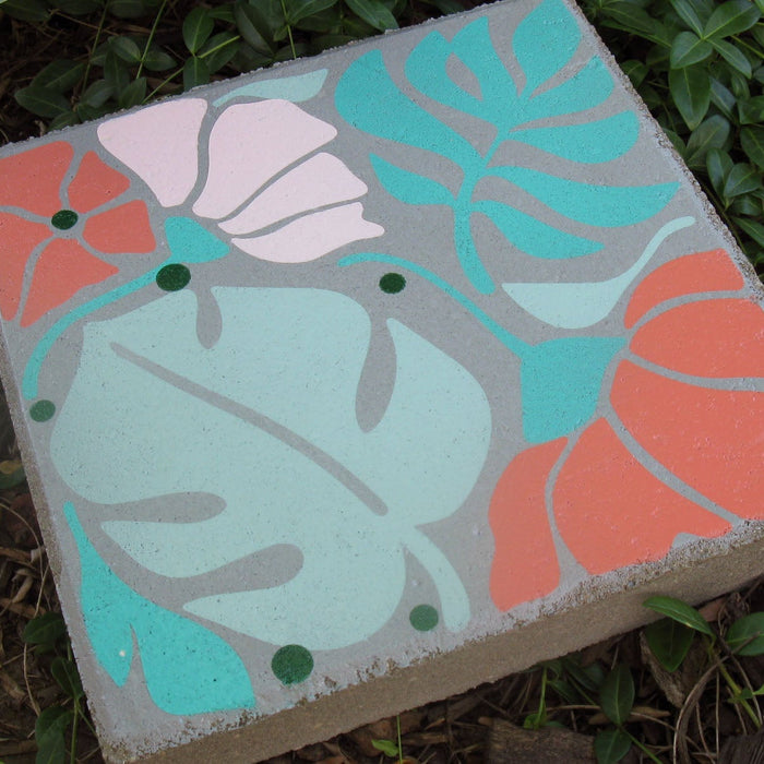 Stenciled Garden Stone Using Cricut Stencil Film