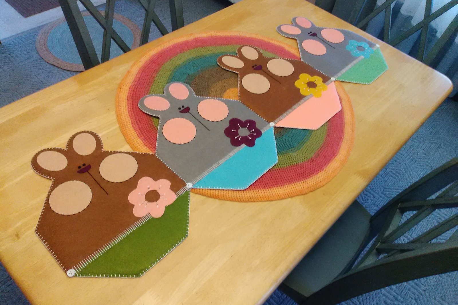 Bunny Table Runner Using Cricut Felt